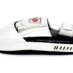 FAIRTEX FOCUS MITTS PRO ANGULAR FMV8 PUNCHING MITTS MUAY THAI - BLACK / WHITE COACHING