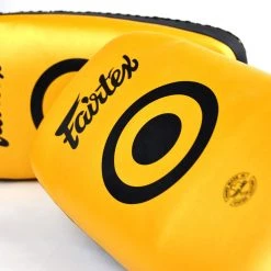 MUAY THAI PADS FAIRTEX SMALL CURVED LIGHT WEIGHT - KPLC6 GOLD/BLACK COACHING