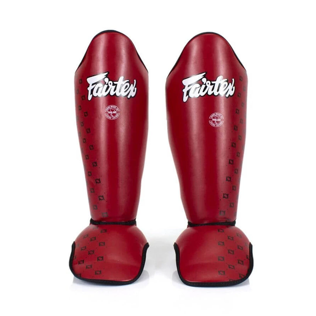 FAIRTEX SHIN GUARDS COMPETITION SP5 - RED 3 FAIRTEX SHIN GUARDS COMPETITION SP5 - RED