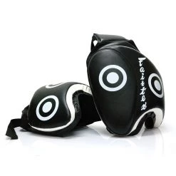 FAIRTEX THIGH PADS MUAY THAI TRAINING TP3 - BLACK COACHING