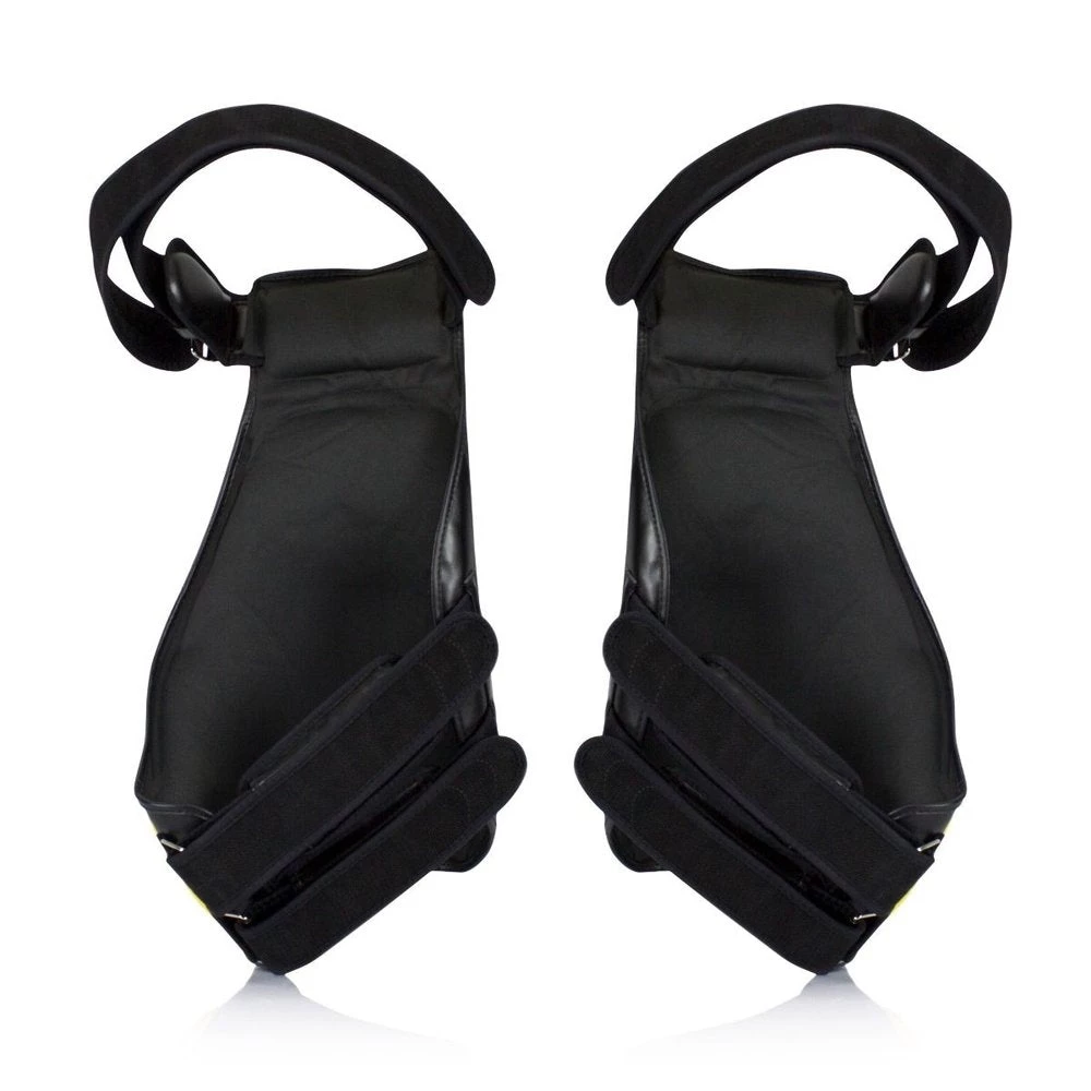 Thai Pads FAIRTEX THIGH PADS LIGHTWEIGHT MUAY THAI TRAINING KICKBOXING TP4 BLACK 4 Thai Pads FAIRTEX THIGH PADS LIGHTWEIGHT MUAY THAI TRAINING KICKBOXING TP4 BLACK