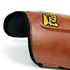 FAIRTEX SHIN GUARDS SP8 - BROWN 17 FAIRTEX SHIN GUARDS SP8 - BROWN