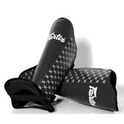 FAIRTEX SHIN GUARDS COMPETITION SP5 - BLACK